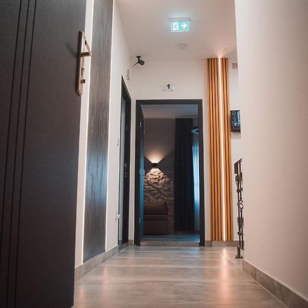 Apartments Jelovic Sinj Bagian luar foto