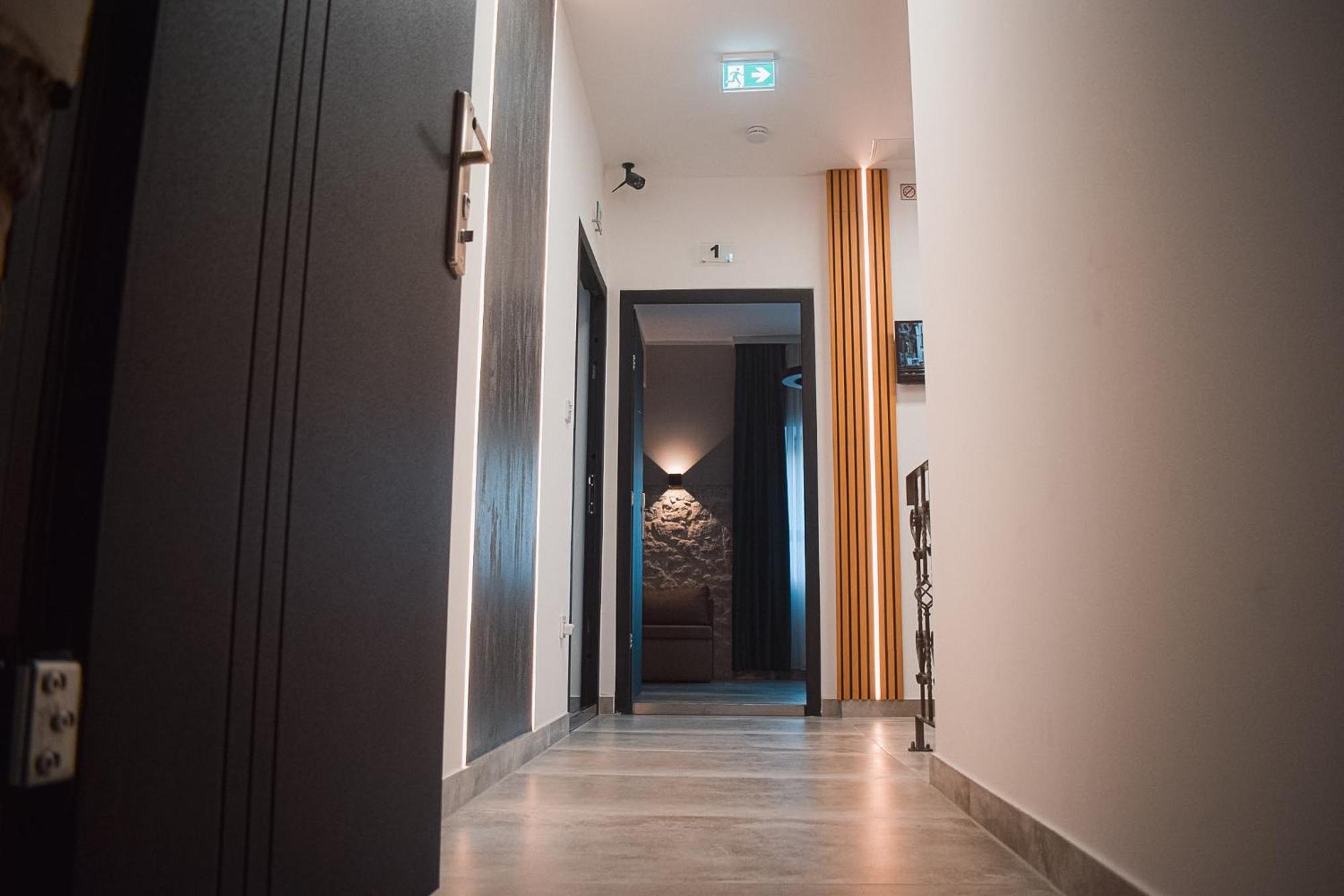 Apartments Jelovic Sinj Bagian luar foto