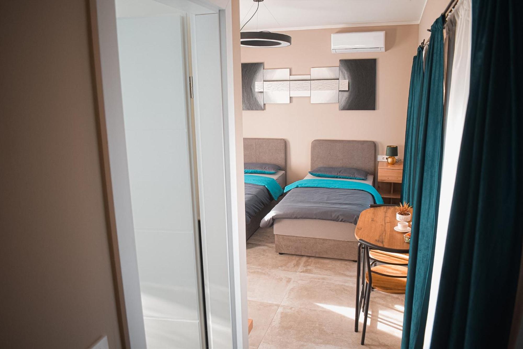 Apartments Jelovic Sinj Bagian luar foto