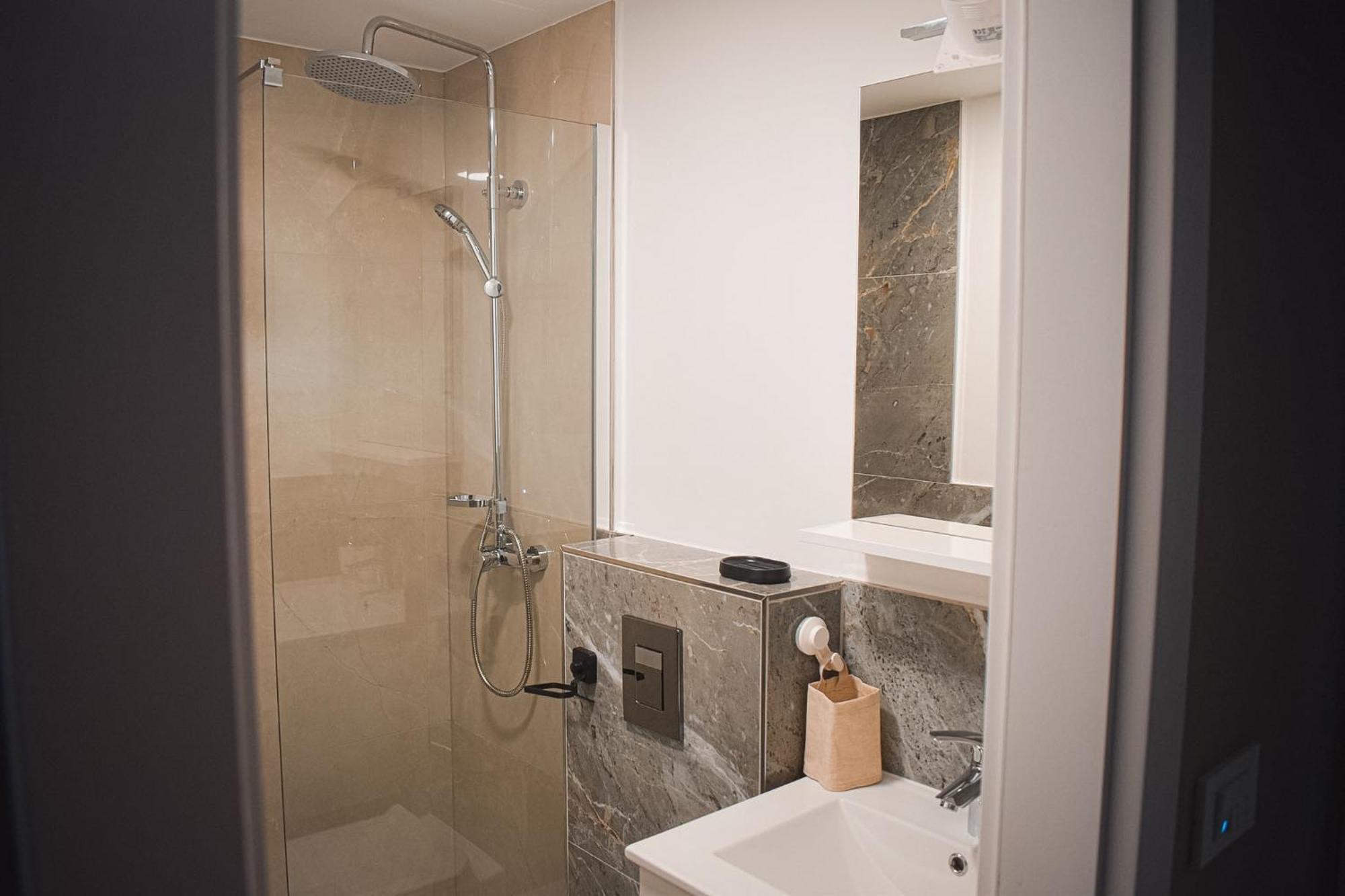 Apartments Jelovic Sinj Bagian luar foto